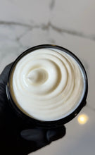 Load image into Gallery viewer, MARSHMALLOW VANILLA BEAN BODY CREAM
